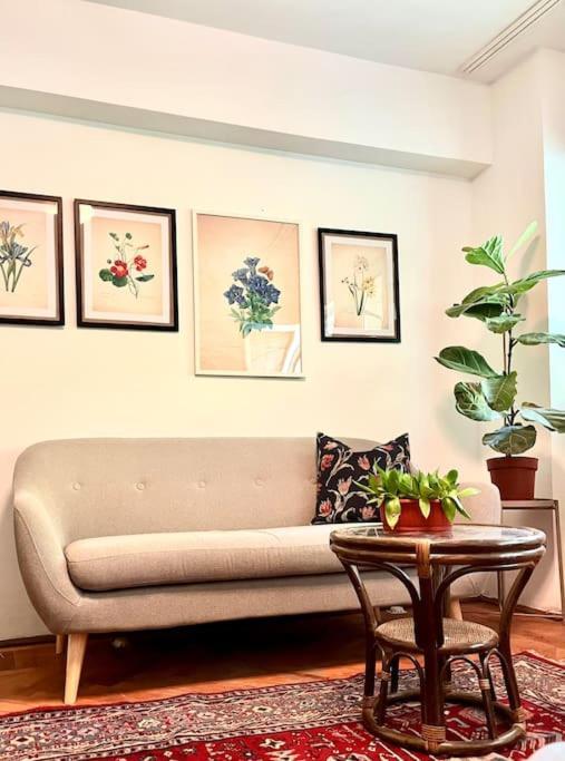 Carpe Diem, Cismigiu Gardens 부쿠레슈티 외부 사진